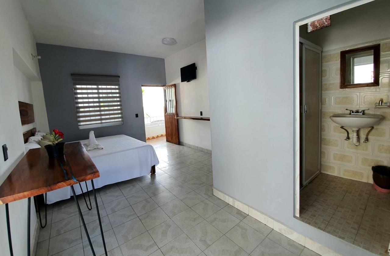 Hotel Olas Altas Бусериас Экстерьер фото